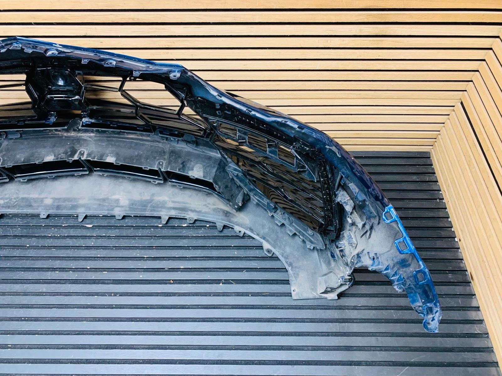Lamborghini Urus Front Bumper - Image 8