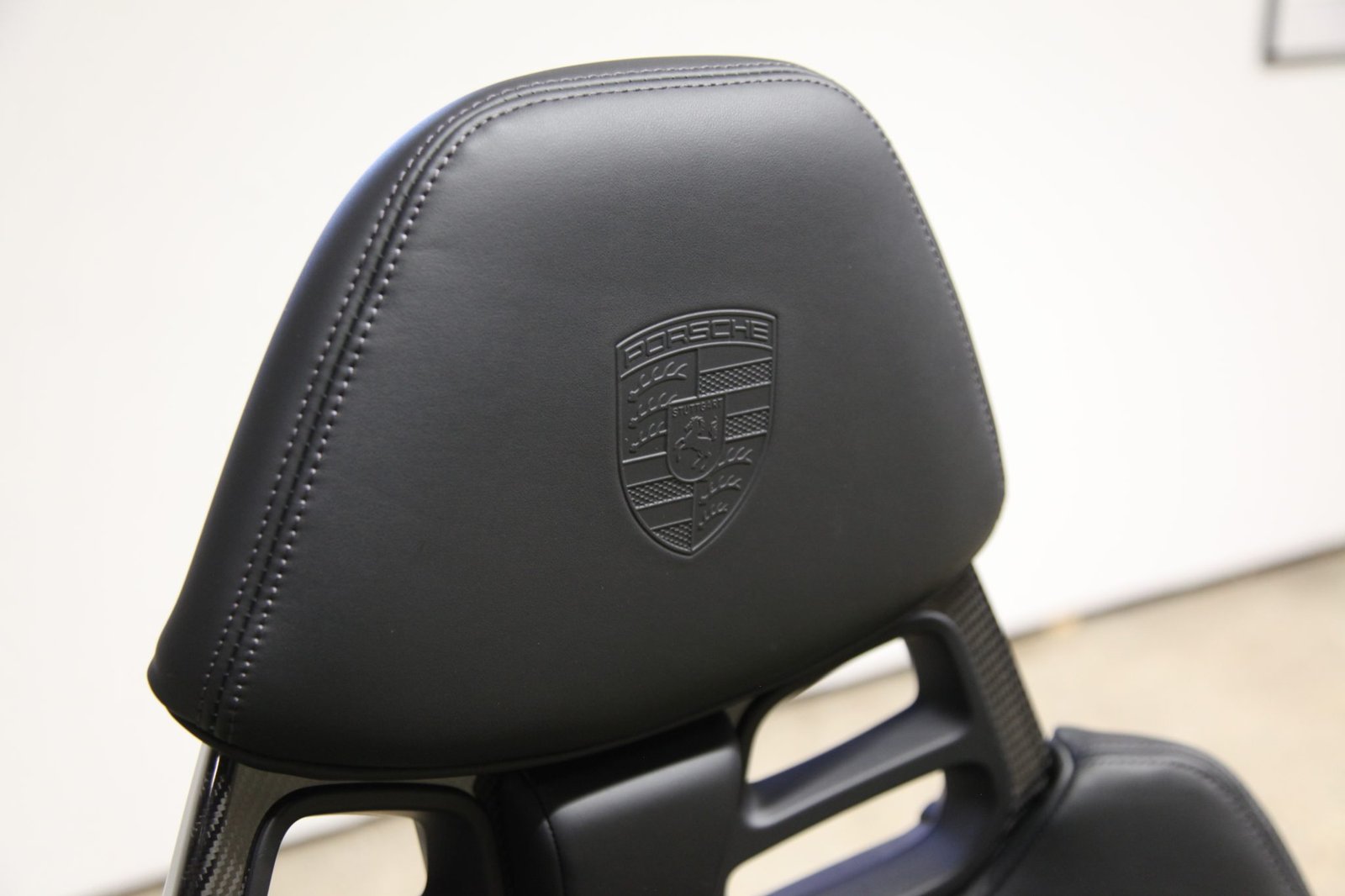 Porsche 992 Bucket Seats - Image 7