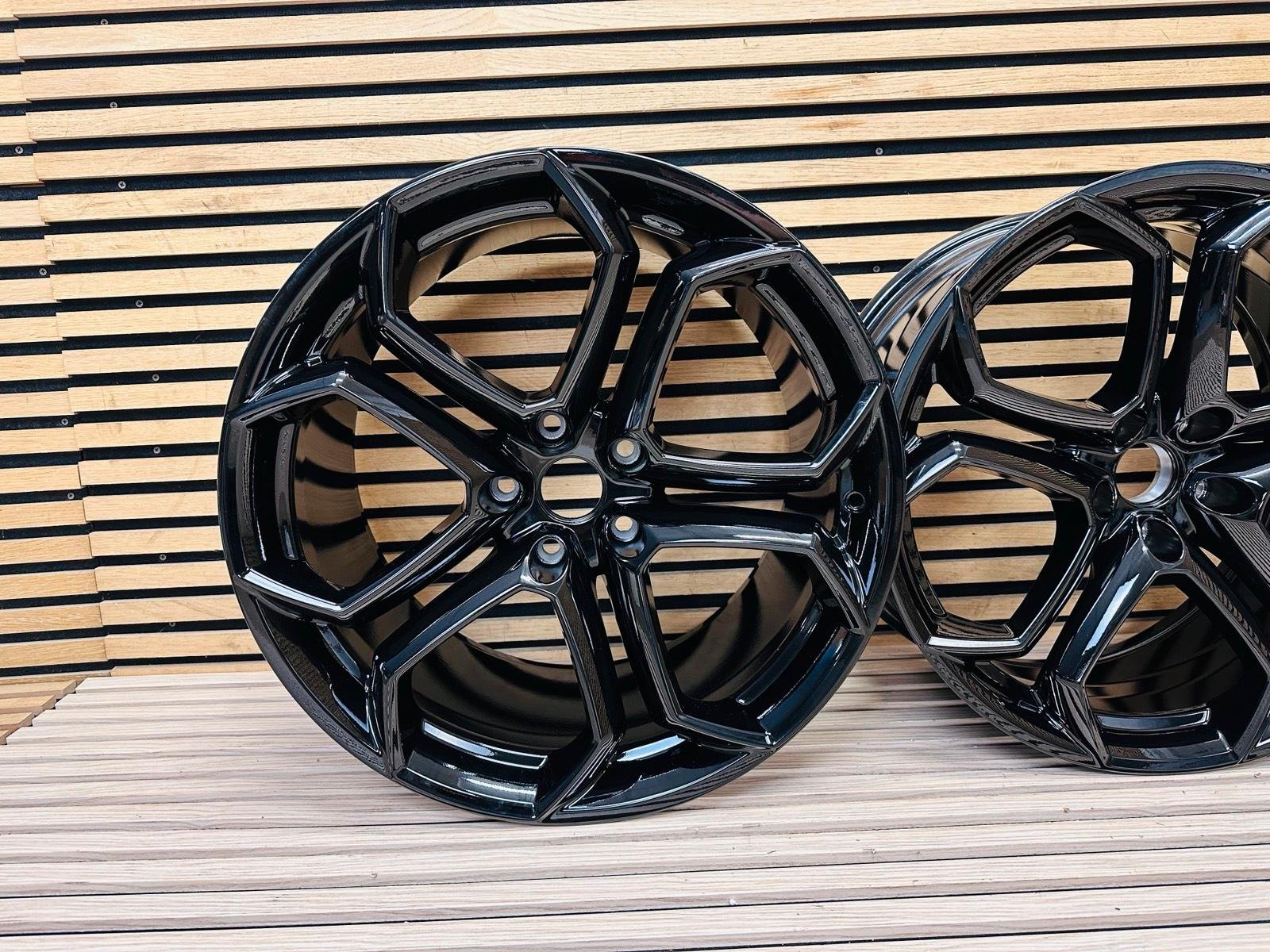 Lamborghini Aventador Alloy Wheel Set - Image 4