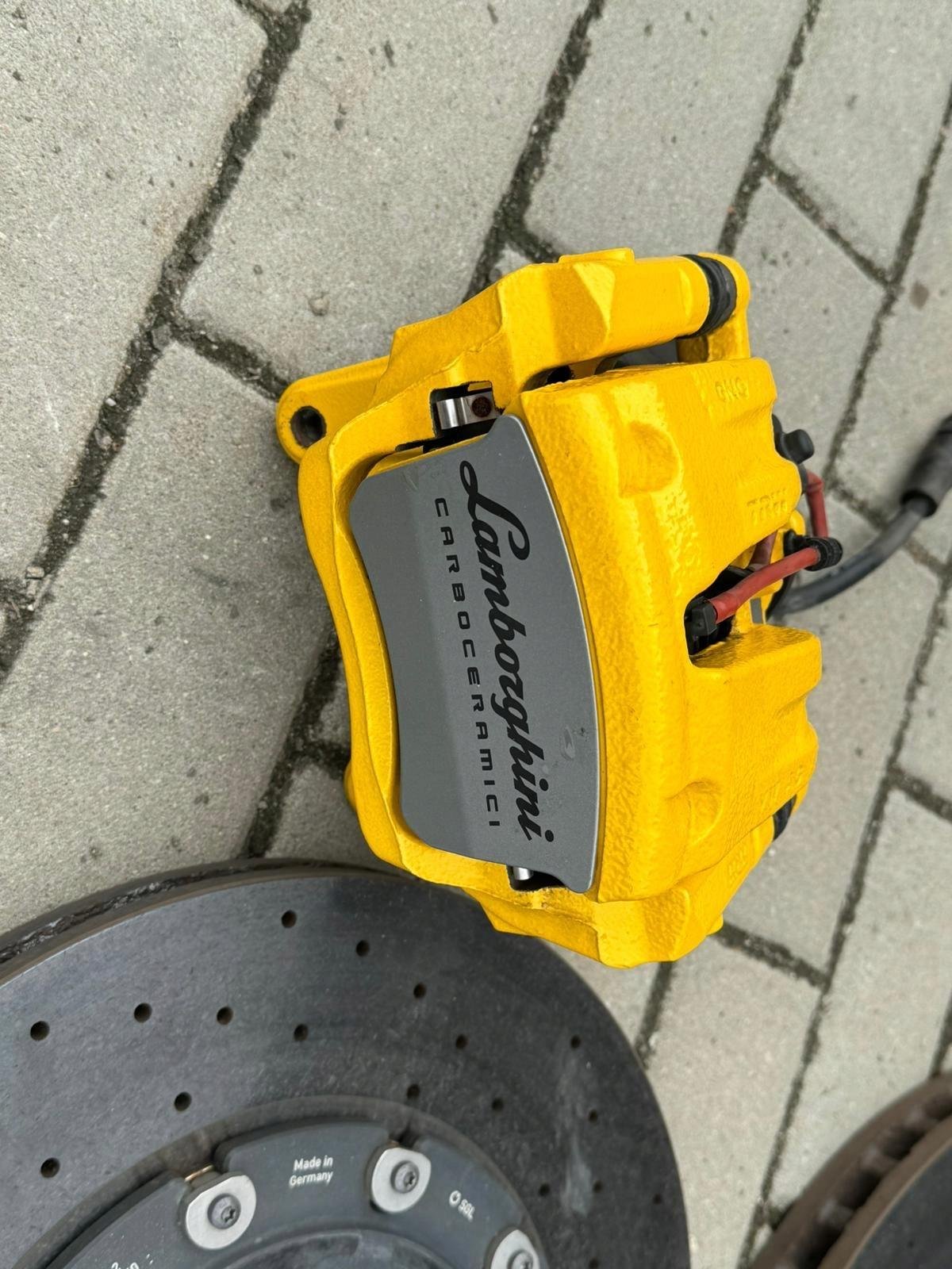 Lamborghini Urus Ceramic Brake System - Image 14