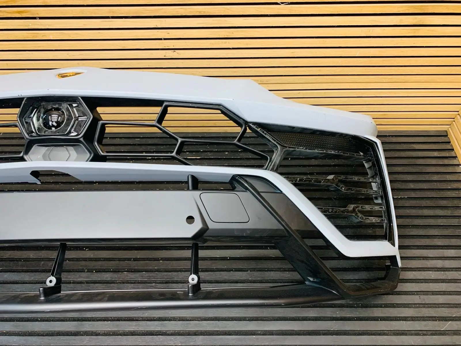 Lamborghini Urus Front Bumper – OEM Replacement (Part Number: 4ML807437) - Image 12