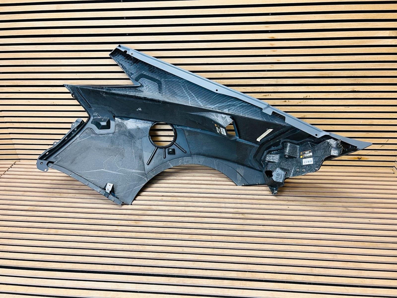 Lamborghini Huracán STO Sidewall Fender Carbon - Image 8