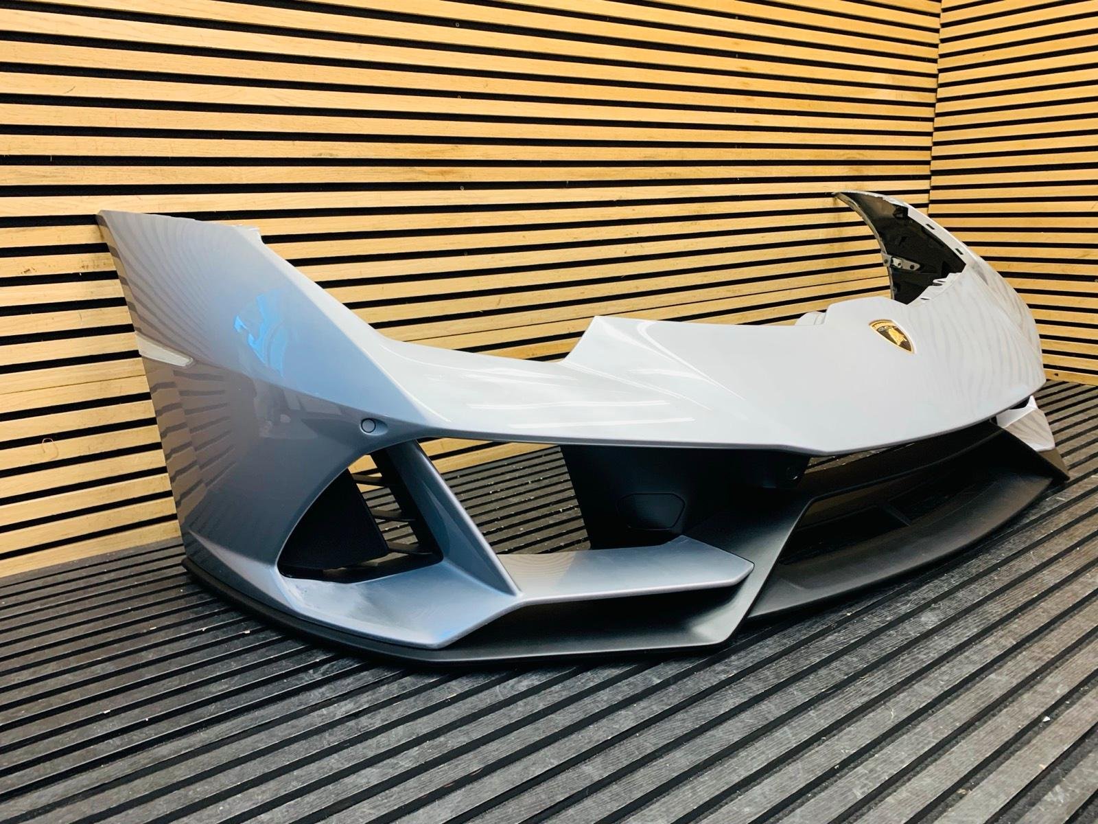 Lamborghini Huracán EVO Bonnet, Bumper, Headlights & Left Fender Package - Image 16