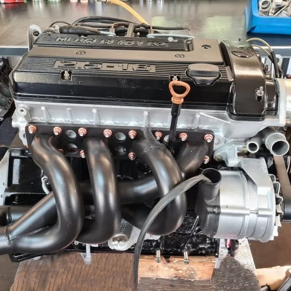 OEM Mercedes-Benz 190E 2.5L 16V W201 / M201 AMG Engine