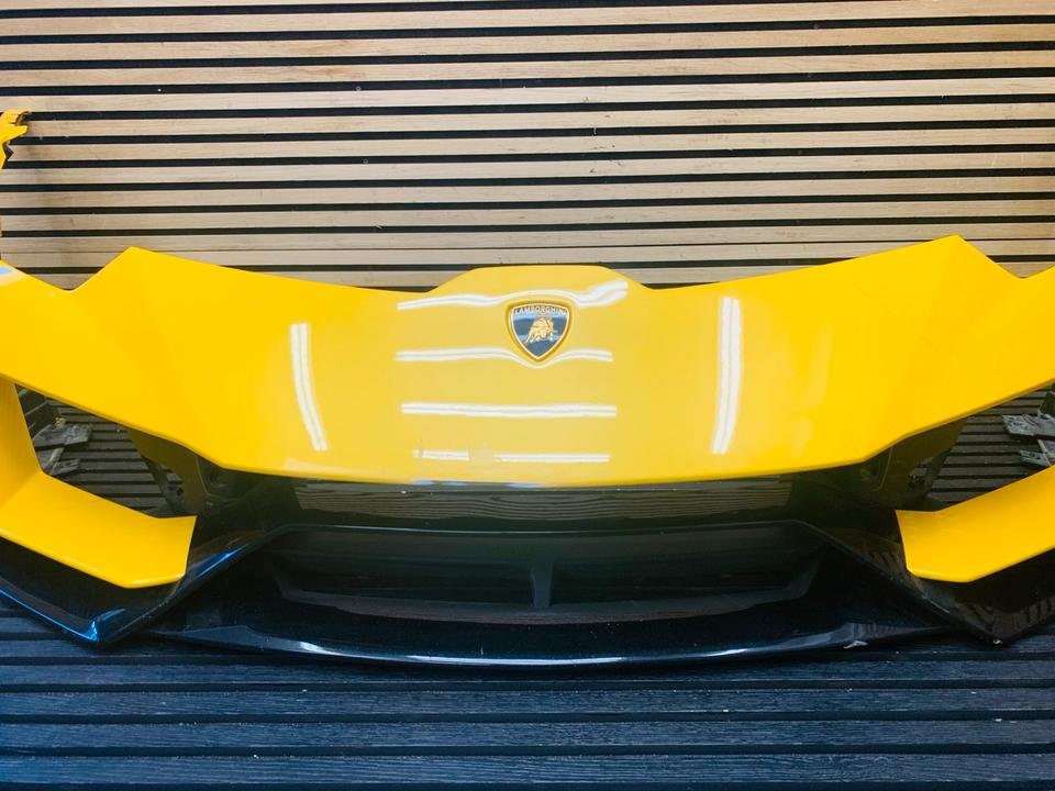 Lamborghini Huracán EVO Front Bumper - Image 3