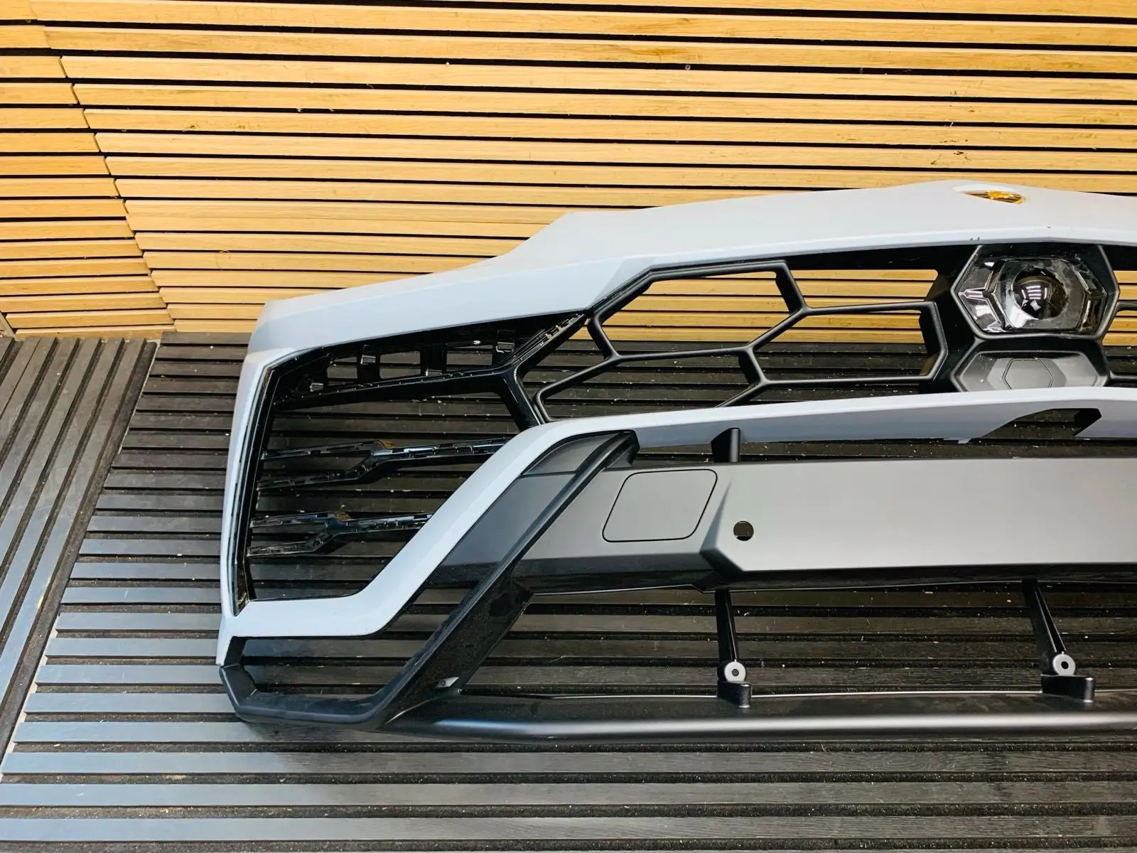 Lamborghini Urus Front Bumper – OEM Replacement (Part Number: 4ML807437) - Image 8