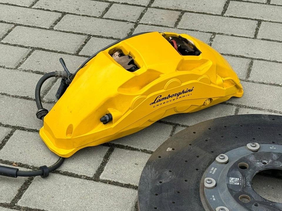 Lamborghini Urus Ceramic Brake System - Image 11