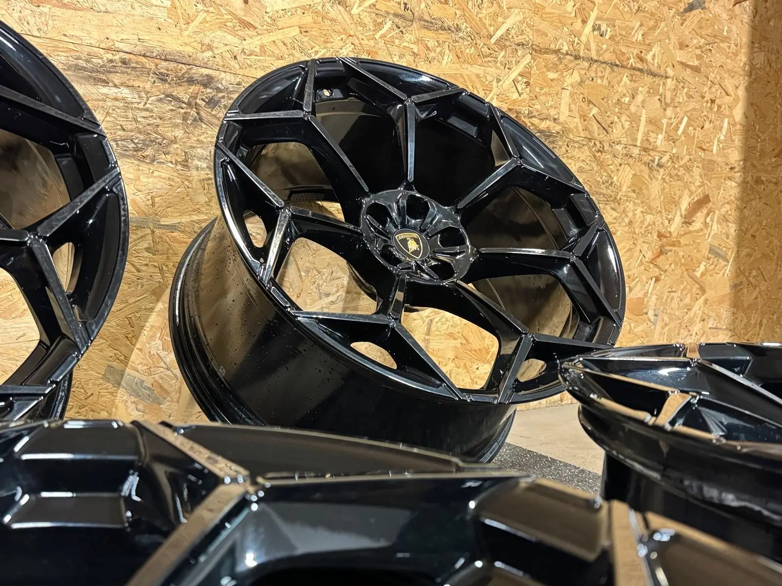 Lamborghini Urus Performante Wheels - Image 5