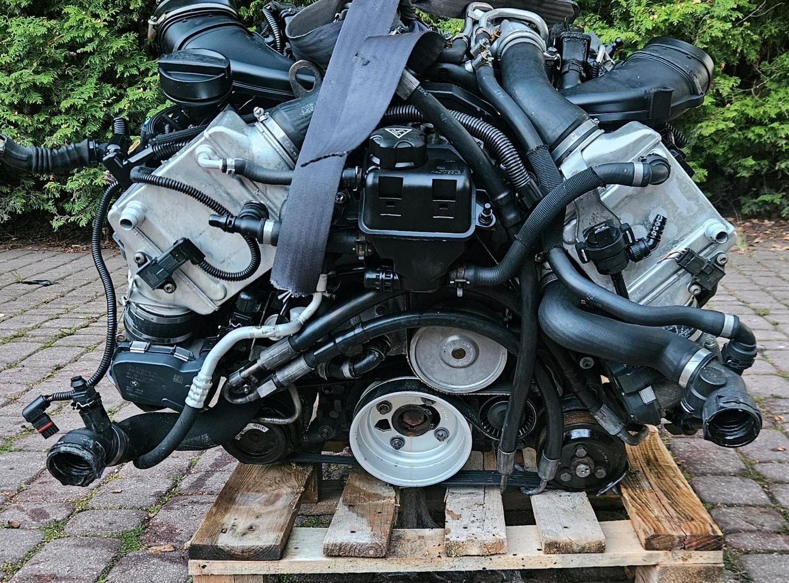 BMW N63B44A 4.4-liter V8 engine - Image 5