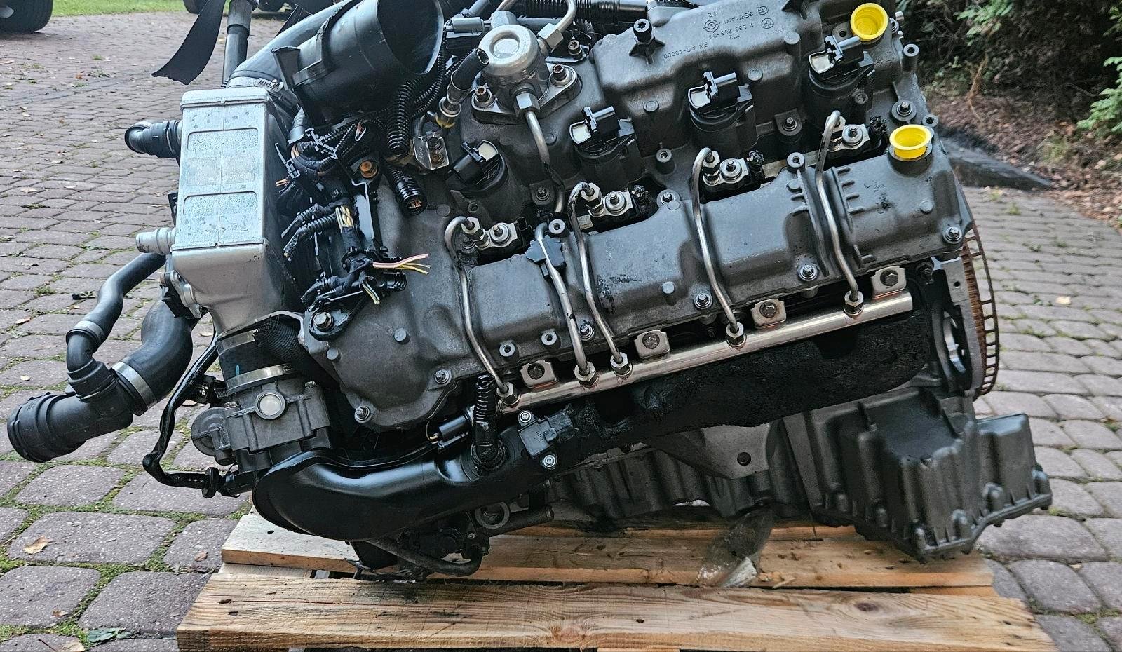 BMW N63B44A 4.4-liter V8 engine - Image 7