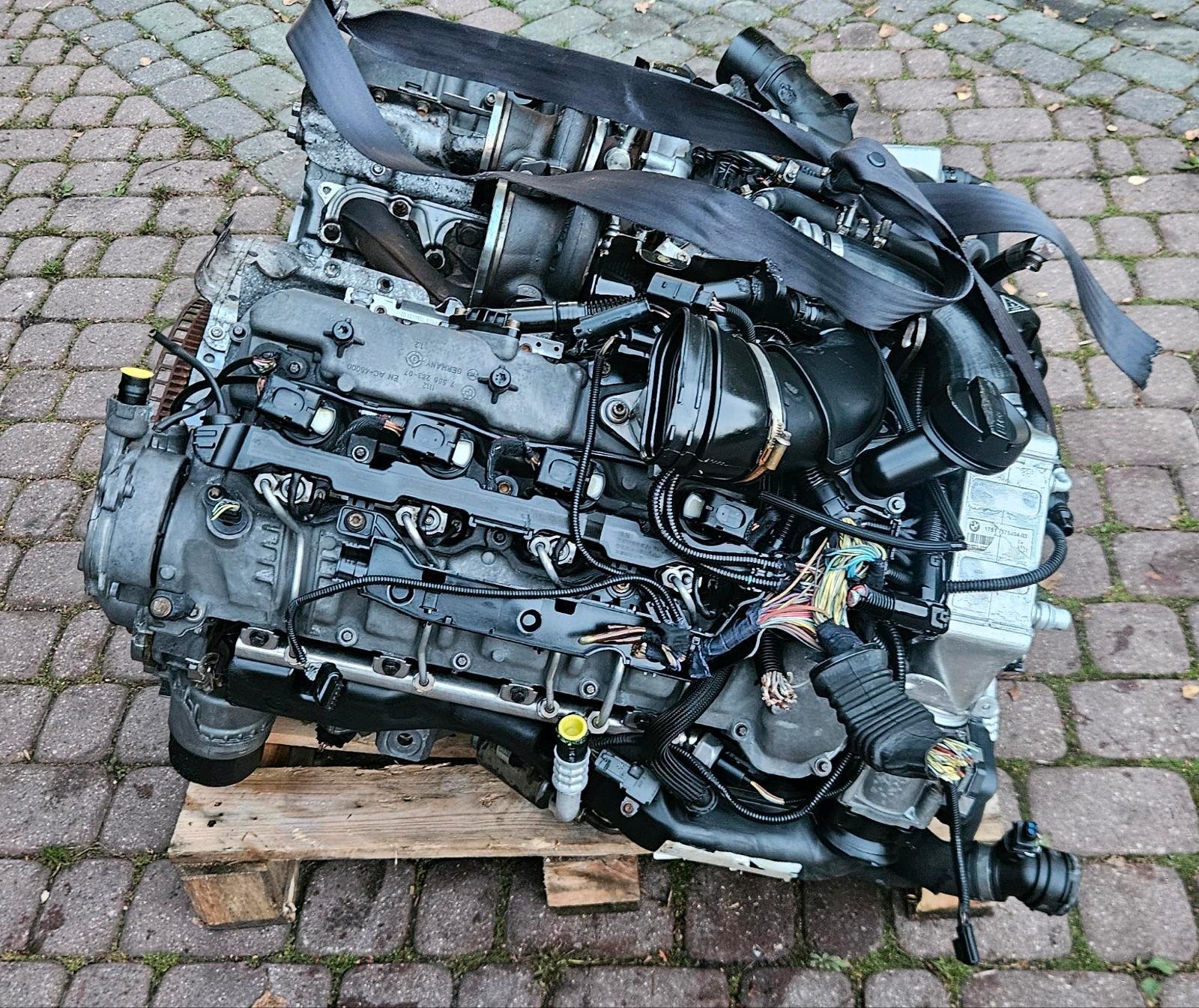 BMW N63B44A 4.4-liter V8 engine - Image 2