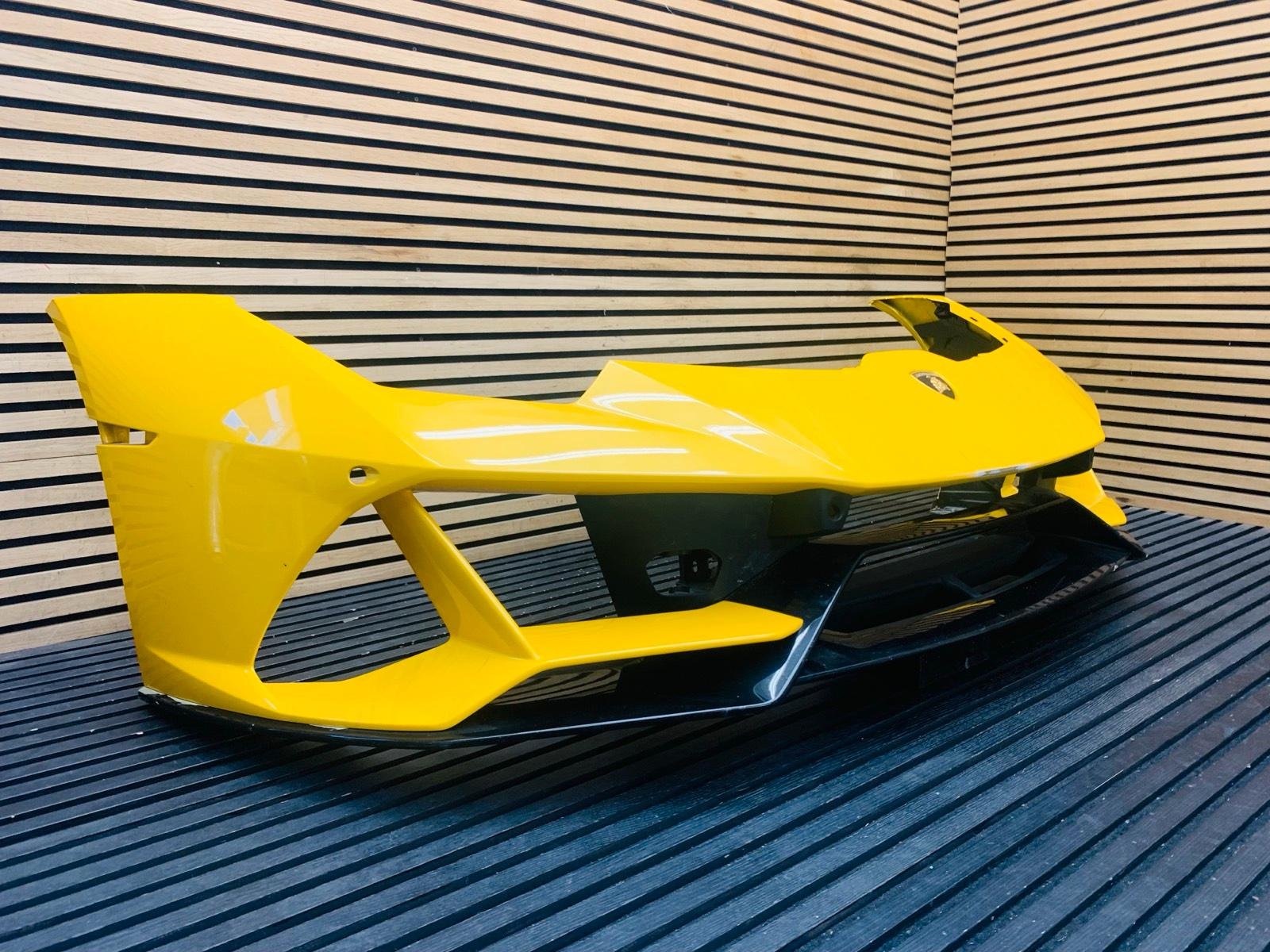 Lamborghini Huracán EVO Front Bumper - Image 14