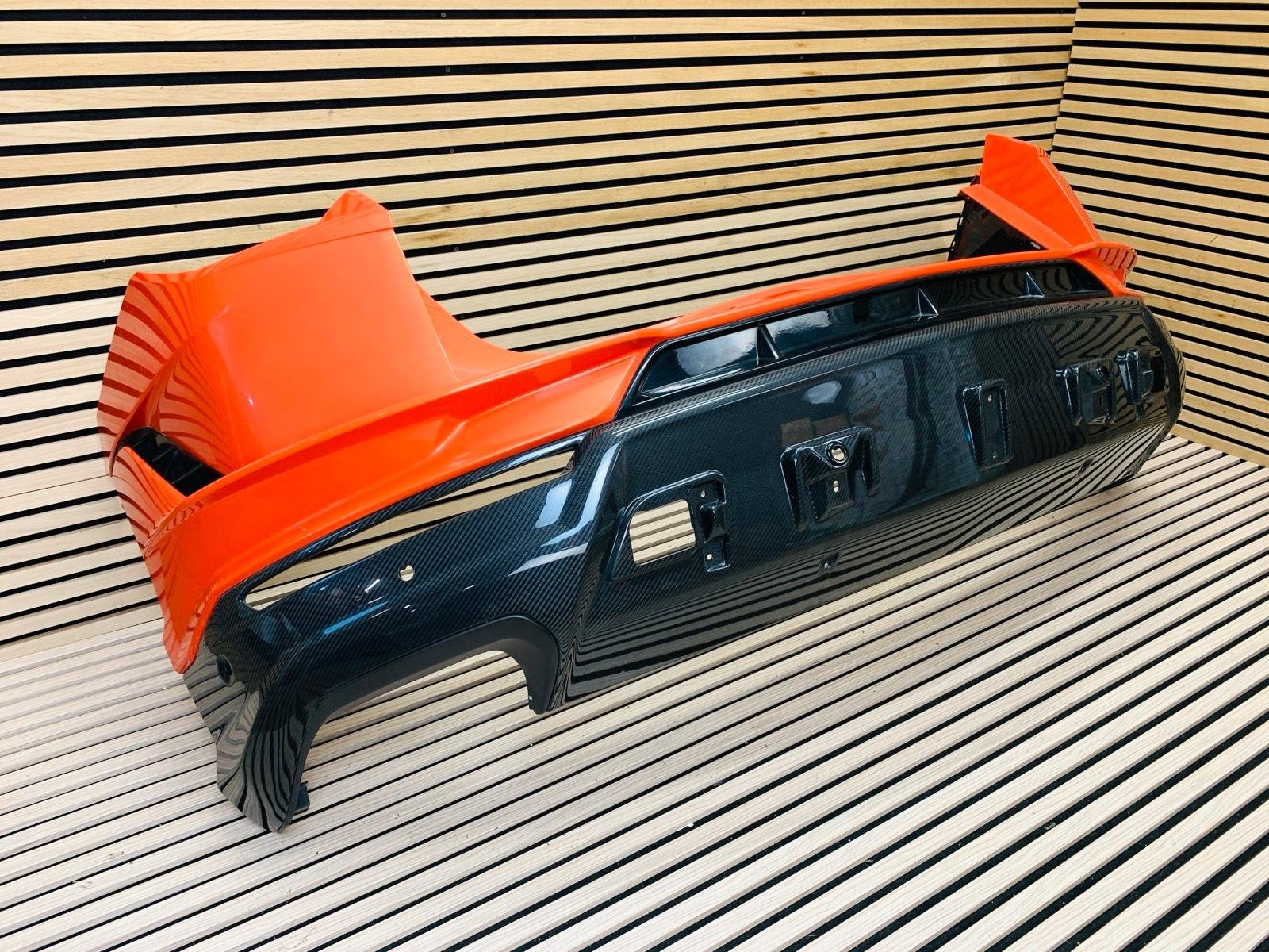 Lamborghini Urus Performante Rear Bumper Carbon Diffuser - Image 2