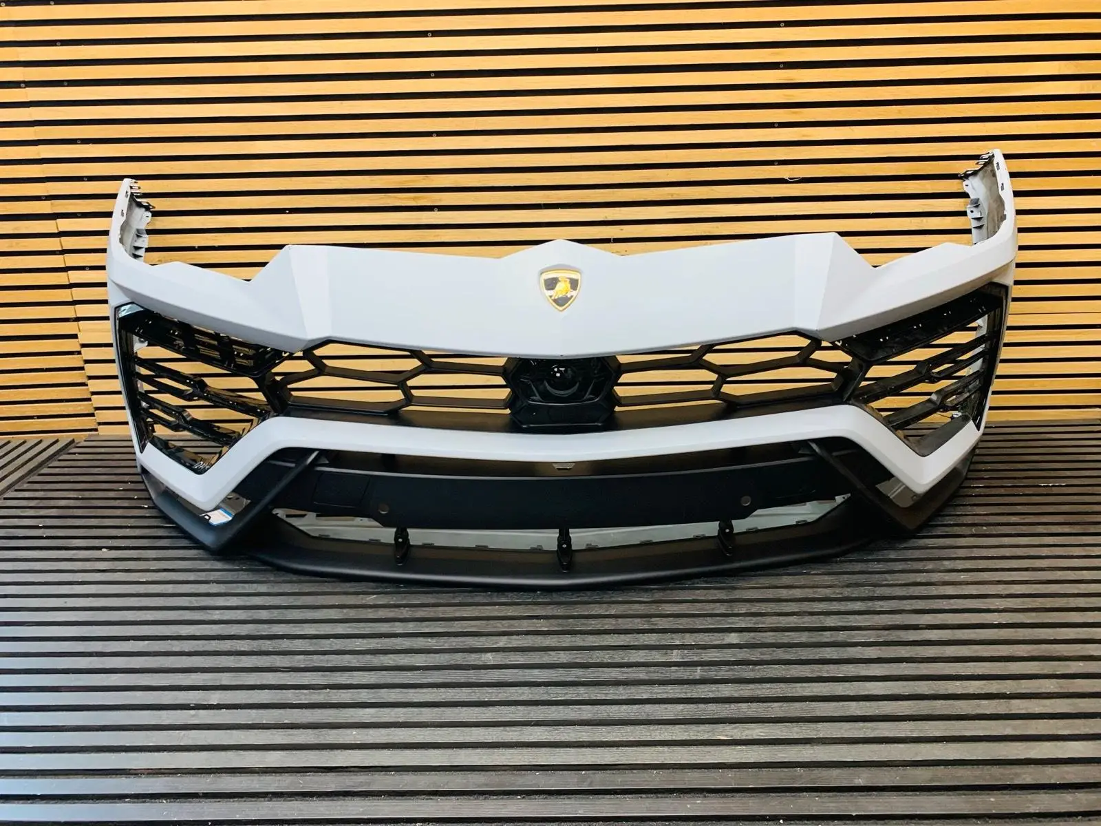 Lamborghini Urus Front Bumper – OEM Replacement (Part Number: 4ML807437) - Image 3