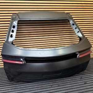 Lamborghini Urus Tailgate