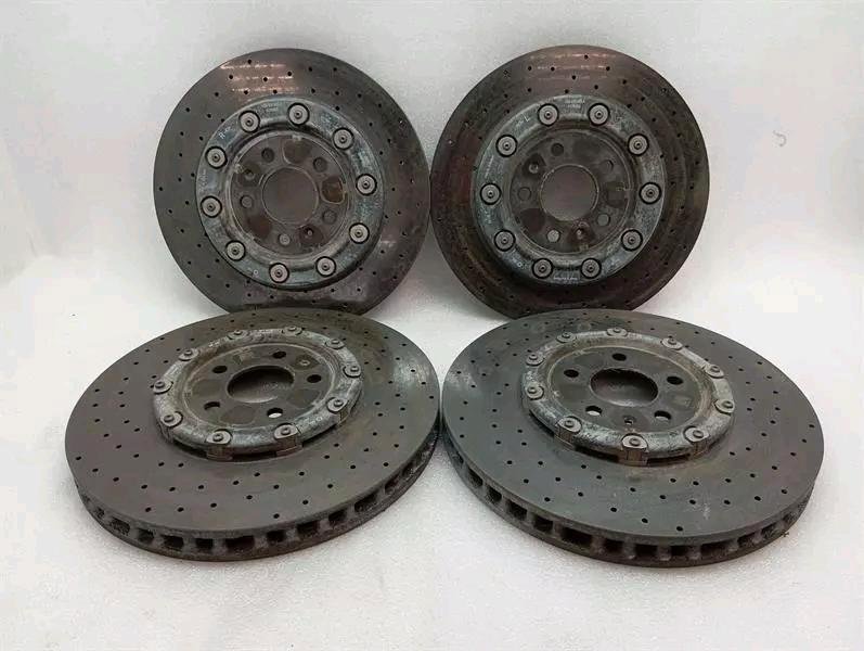 Lamborghini Huracan EVO ceramic brakes - Image 3