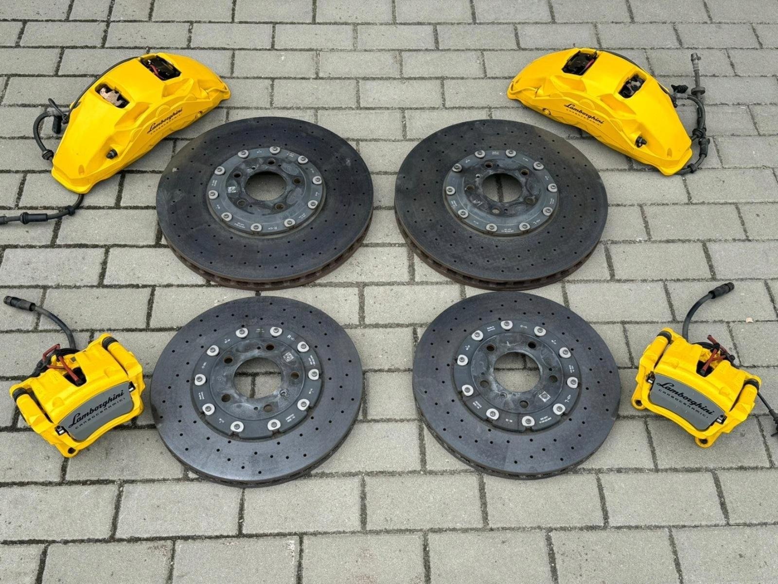 Lamborghini Urus Ceramic Brake System