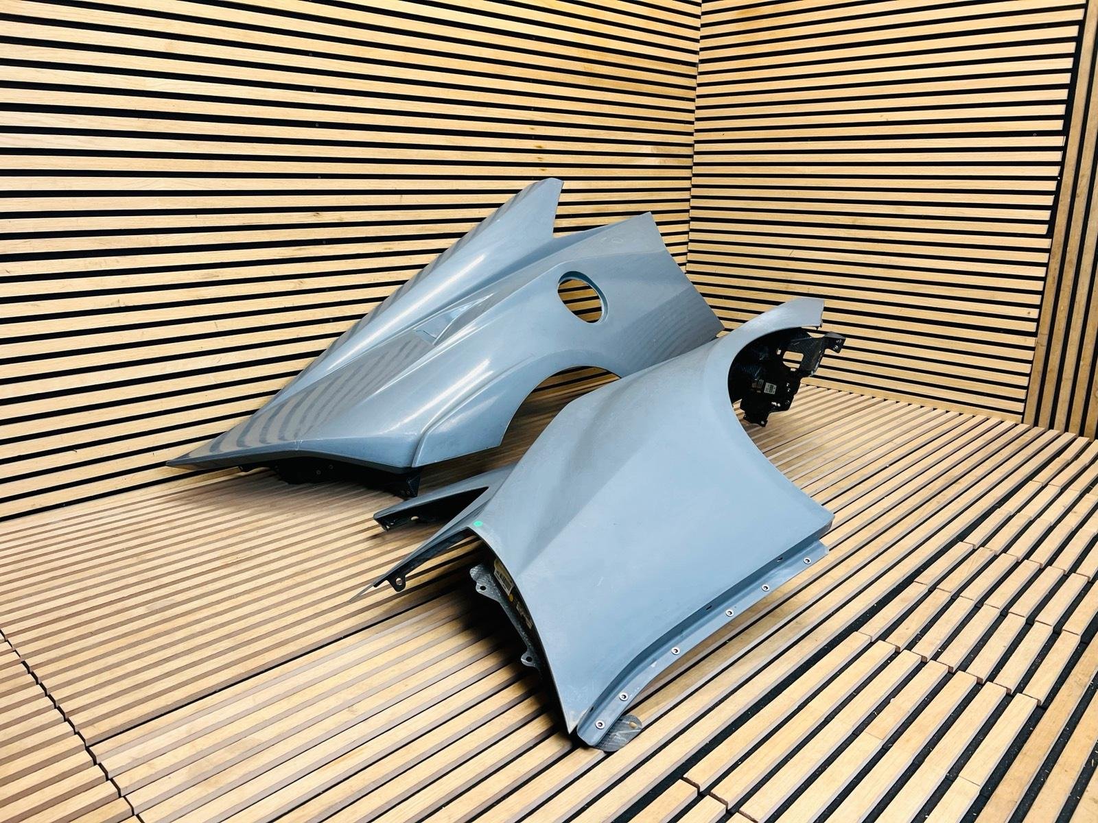 Lamborghini Huracán STO Sidewall Fender Carbon