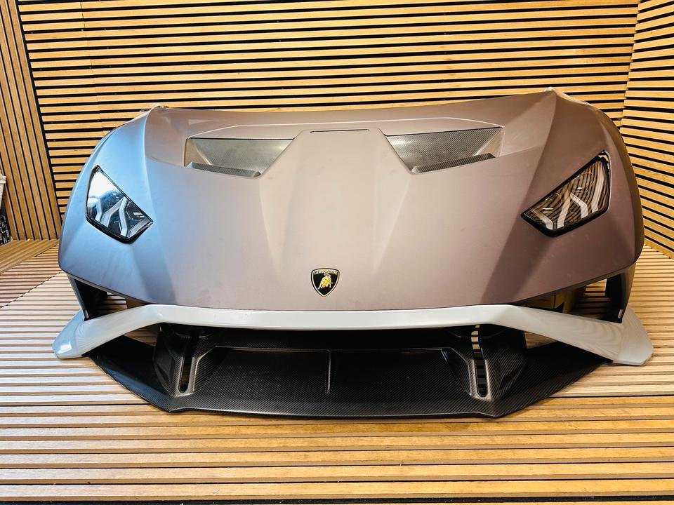 Lamborghini Huracán STO Hood, Front Bumper & Headlights - Image 2
