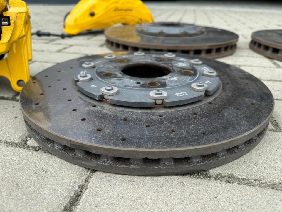 Lamborghini Urus Ceramic Brake System - Image 10
