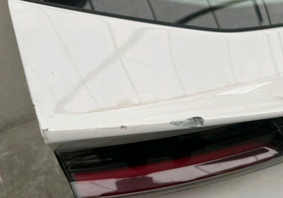 Lamborghini Urus Facelift 2024 Tailgate - Image 5