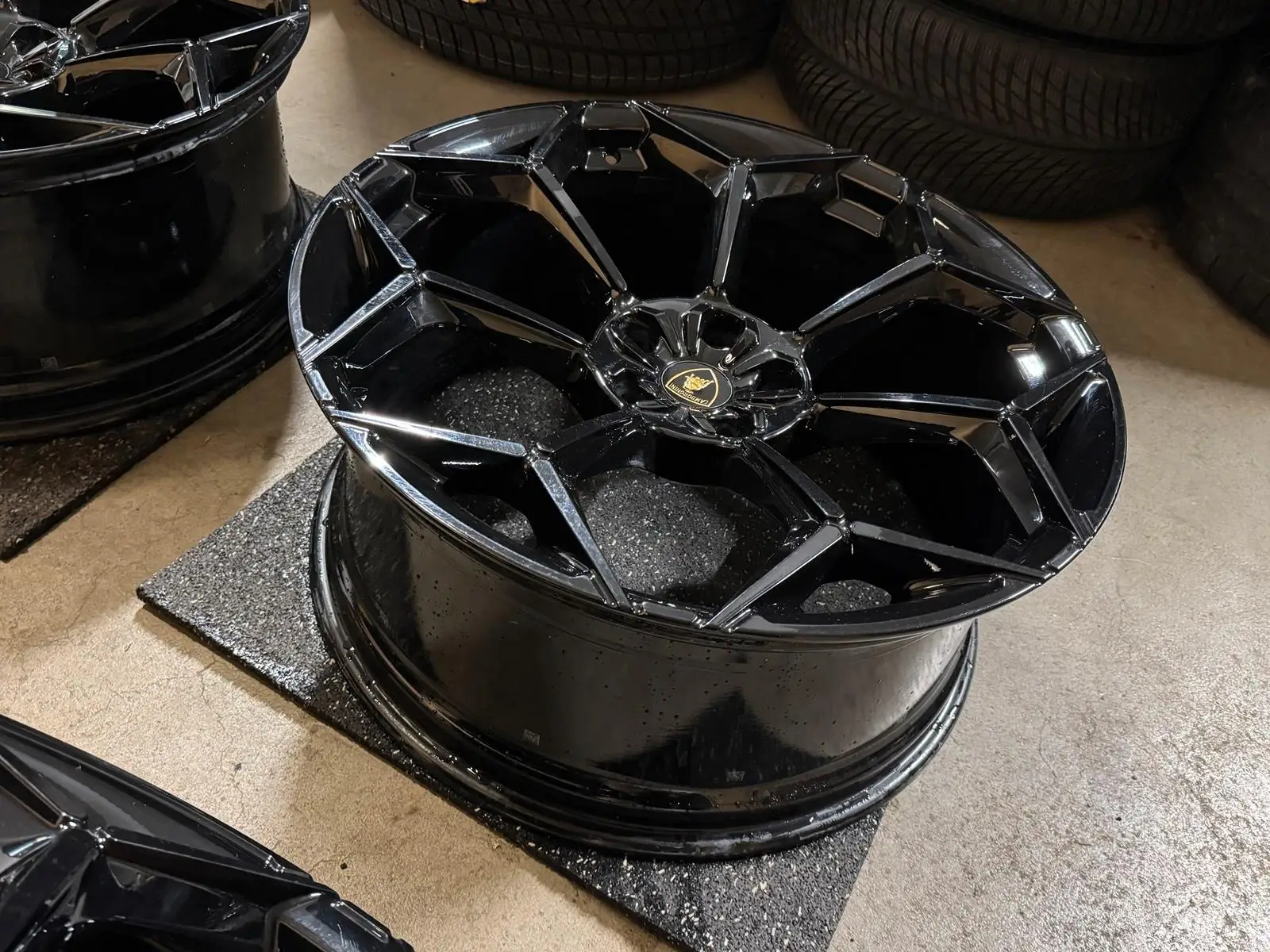 Lamborghini Urus Performante Wheels - Image 7