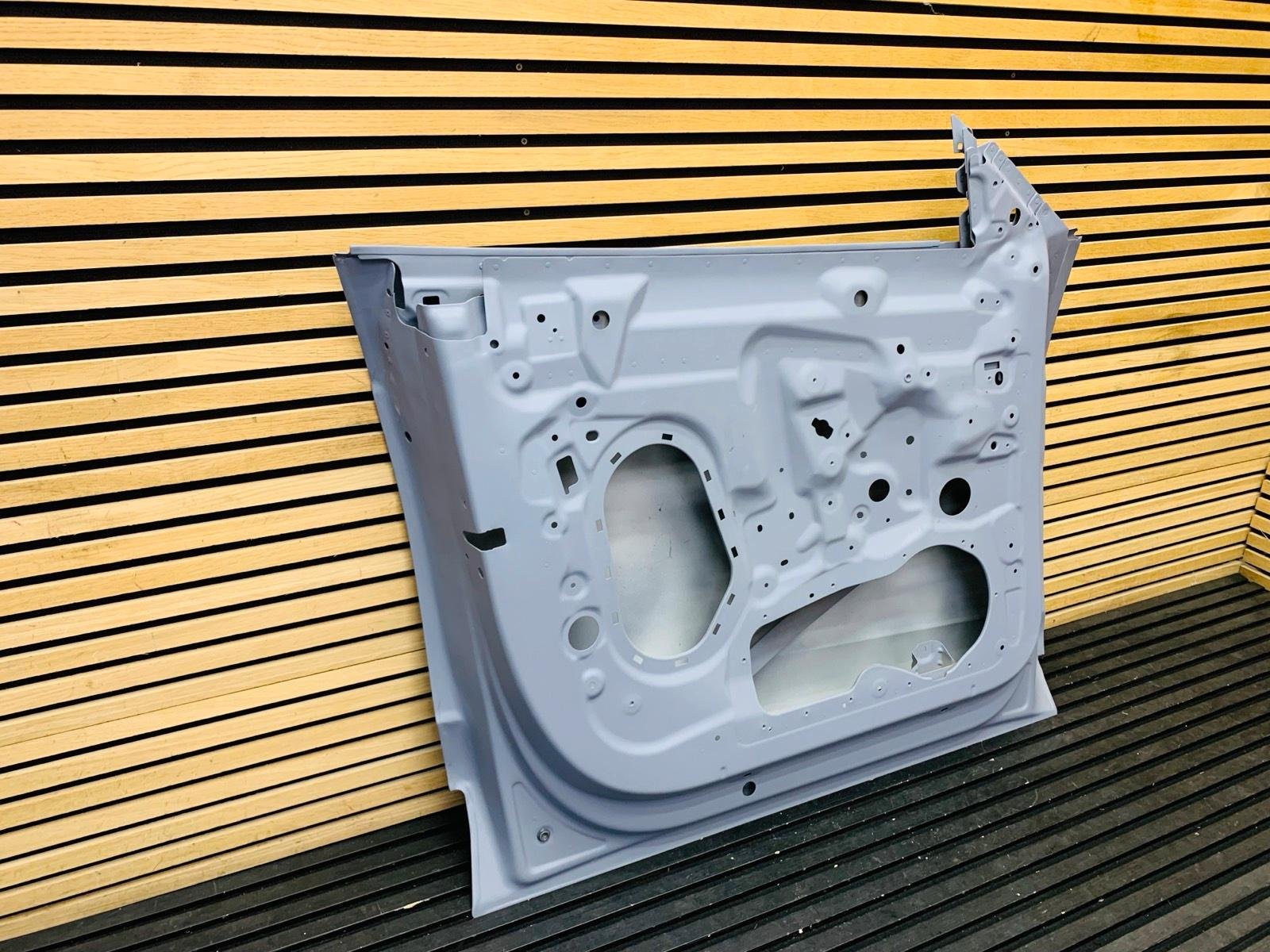 Lamborghini Urus Front Left Door - Image 8