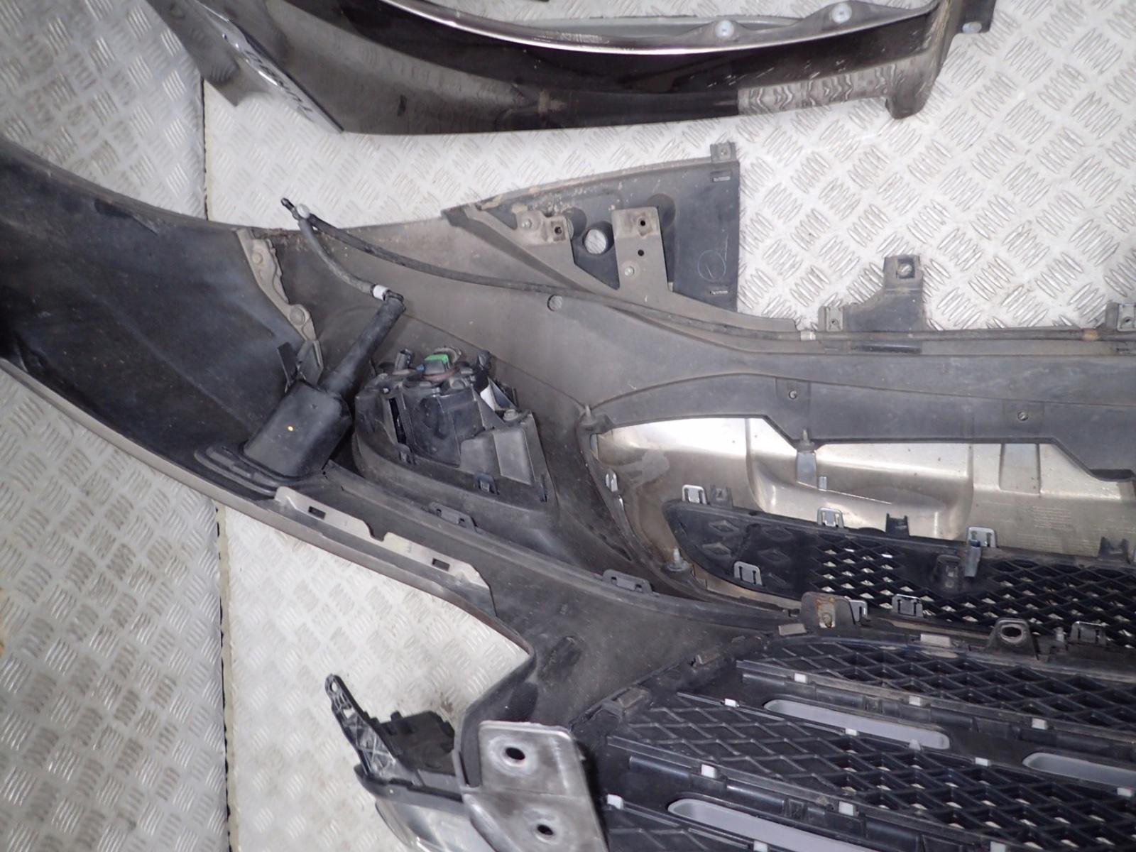 Mercedes X350 / X470 Complete Front Body Kit - Image 9