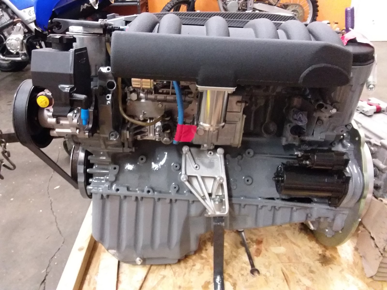 OM606 High-Performance Turbo Diesel Engine - Image 12