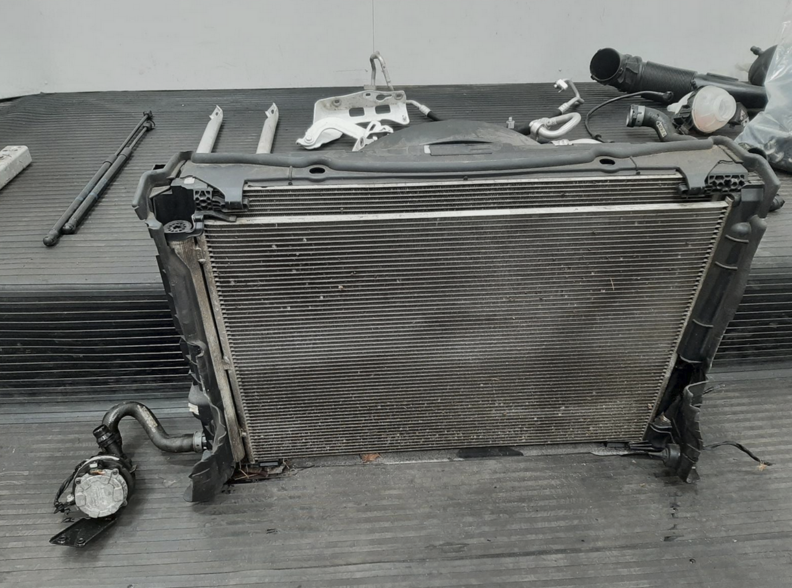 Mercedes GLC (W253) AMG Front Package - Image 2