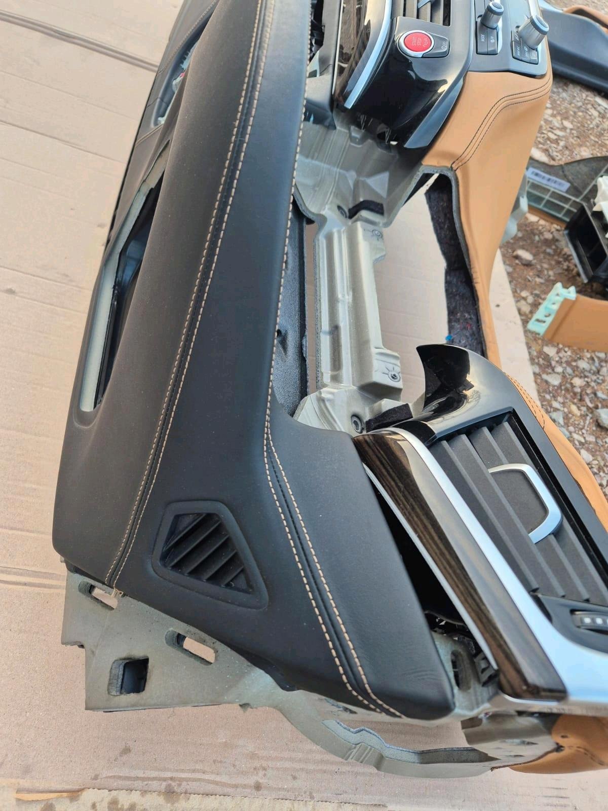 BMW M5 F90 Individual Interior - Image 11