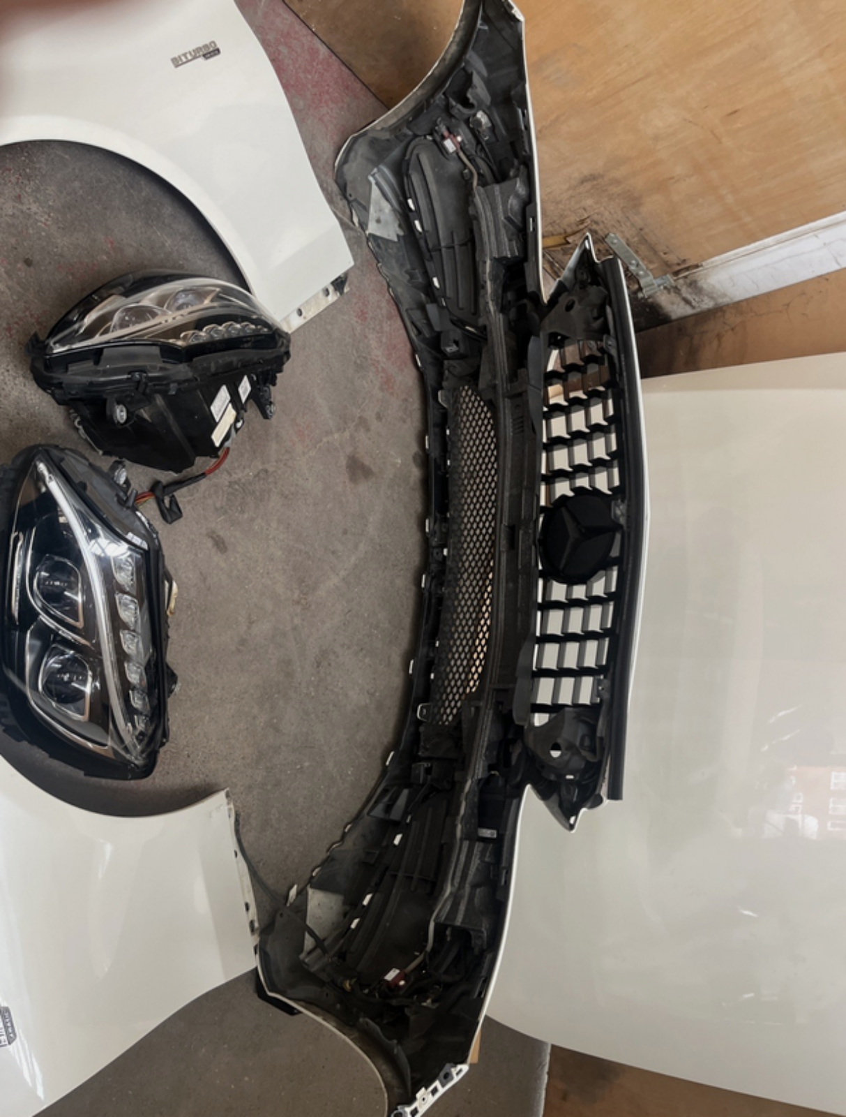 Mercedes-AMG C43 Coupé Front Package - Image 10