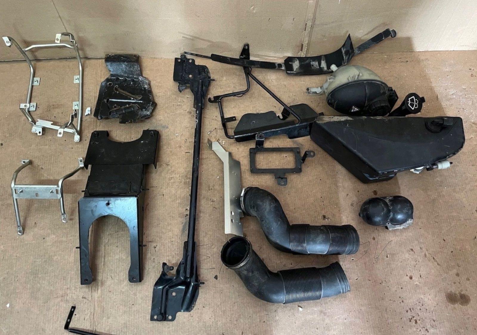 Mercedes G500 AMG 463 Complete Front Section - Image 7