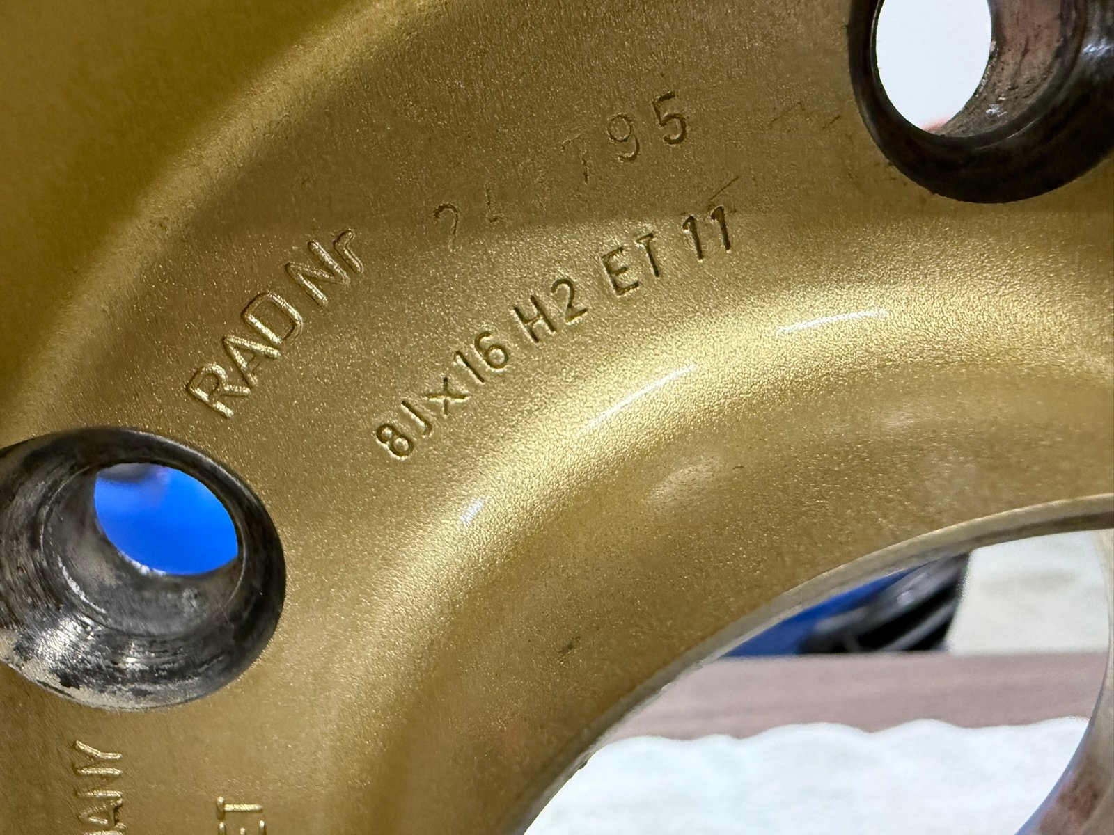 16×7″ and 16×8″ BBS RS Wheels for Porsche - Image 5