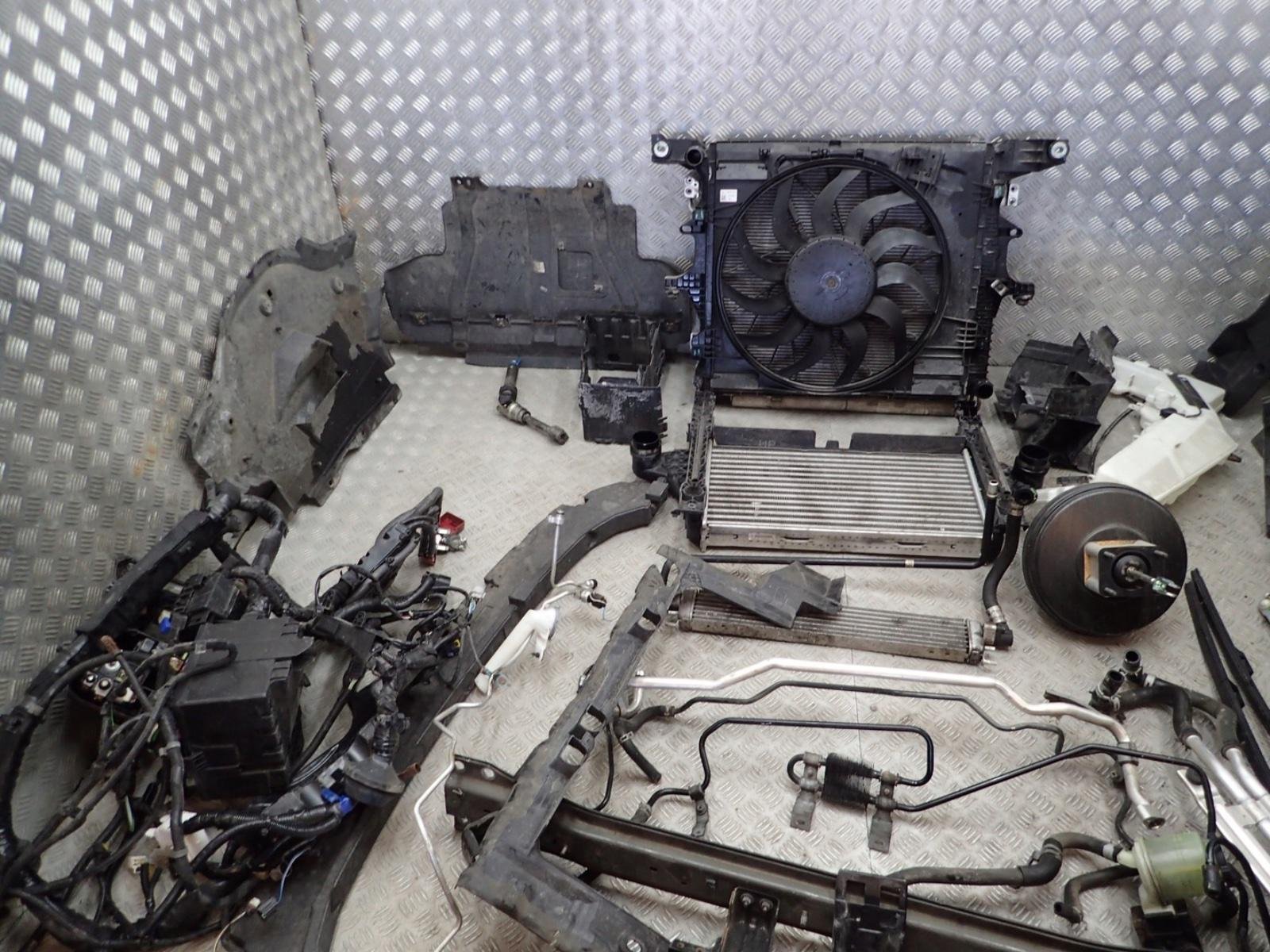 Mercedes X350 / X470 Complete Front Body Kit - Image 7