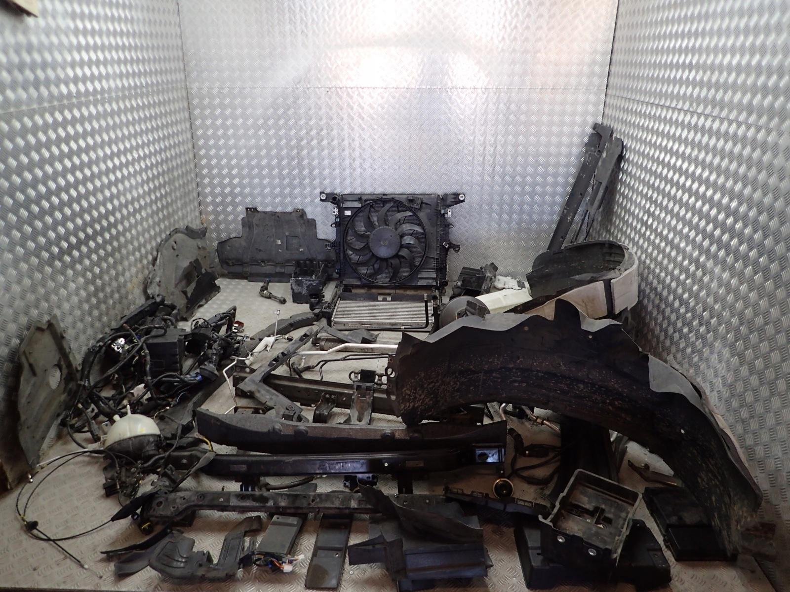 Mercedes X350 / X470 Complete Front Body Kit - Image 10